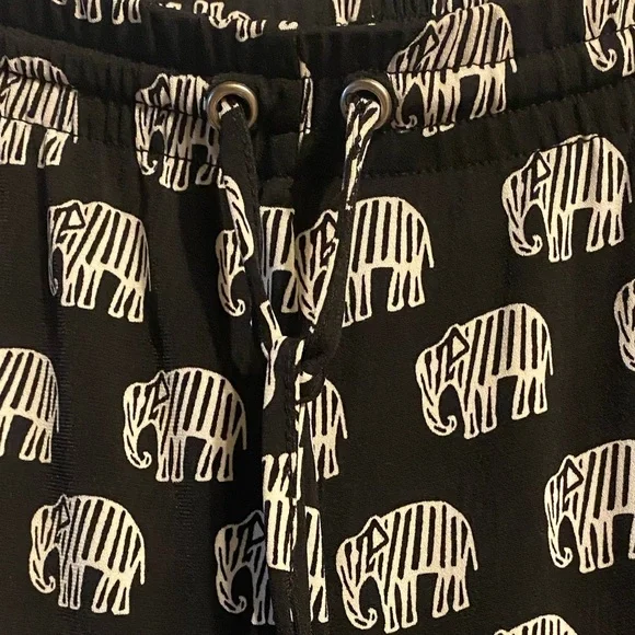 Grace Elements Elephant Print Palazzo Pants Women’s L Black Wide Leg - Picture 10 of 10